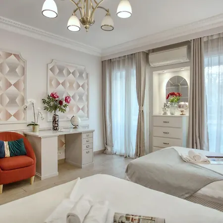 Appartement Romantique 150m2 4ch Proche De L'opera - Clim *