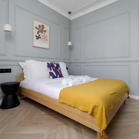 Poetic - Louvre Apartmán Paříž
