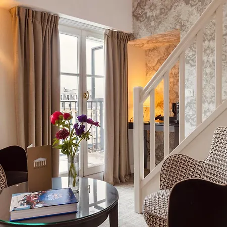 Madeleine Plaza Hotel 4*