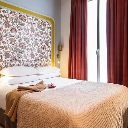 Hotel Mercure Notre Dame Saint Germain Des Prés 4*