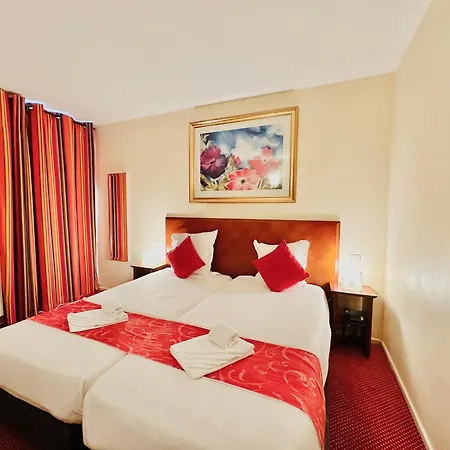 Hotel Bellevue Montmartre 3*