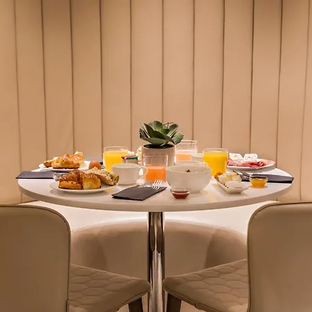 Maison Pigalle