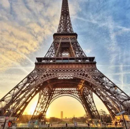 Apartment Eiffel Tower 5 Bedrooms 10 Guests With 2 Carpark