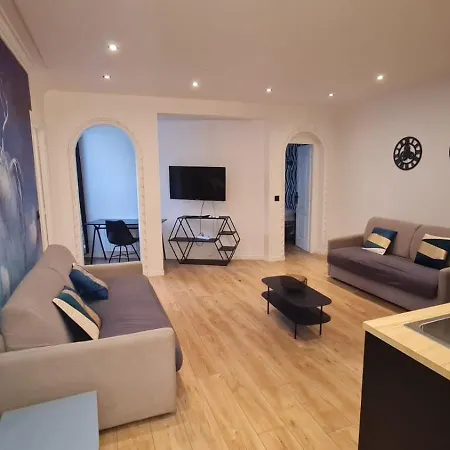 Appartement 105 - Urban Haussmann Opera