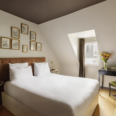 New Republique - Ex Albert's 4*