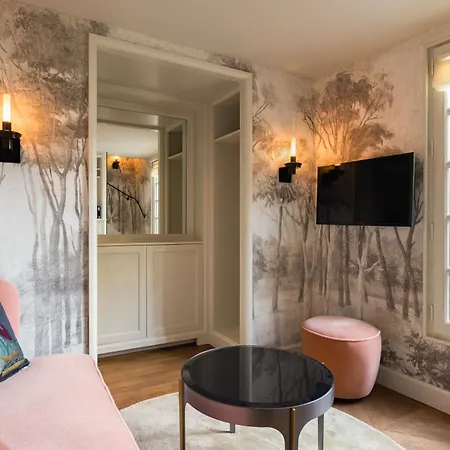Hotel Le Pavillon De La Reine & Spa, Place Des Vosges 5*