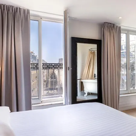 Emile Le Marais Otel 3*
