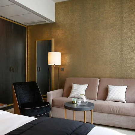 Hotel Niepce Paris, Curio Collection By Hilton 4*