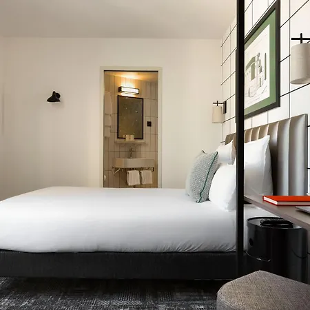 Hotel Moderniste 4*