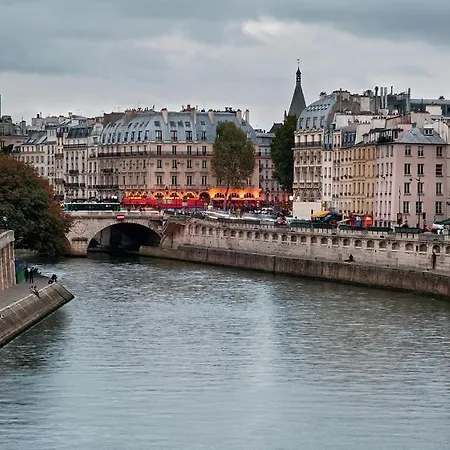 Latin Quarter - Notre Dame Apartment Paris
