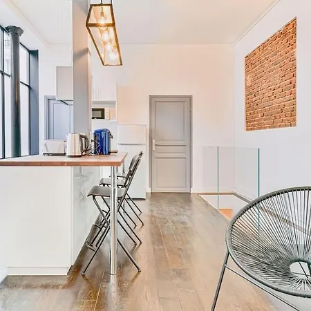 Renovated Design In Montparnasse Paris