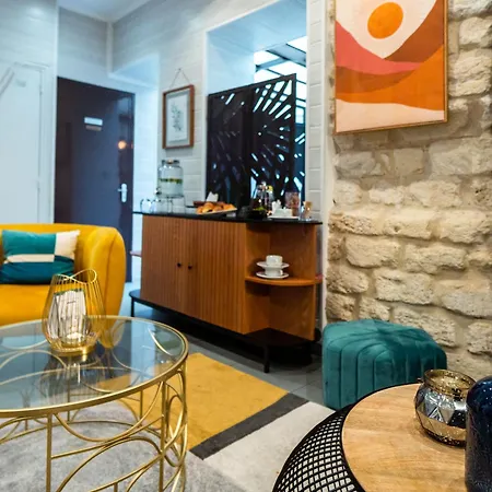Lilas Blanc Otel Paris