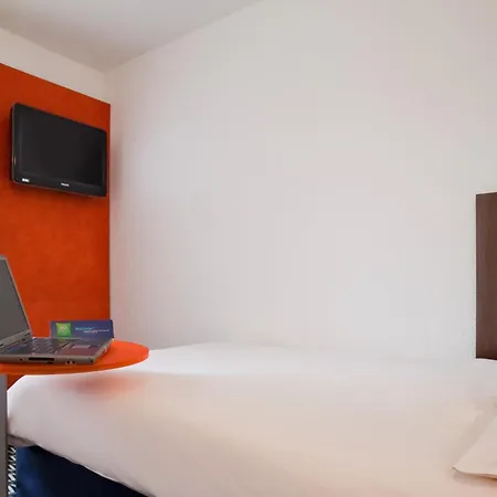 Hotel Ibis Styles Republique Le Marais