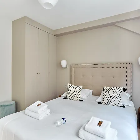 Porte Maillot Arc De Triomphe By Studio Prestige Parigi