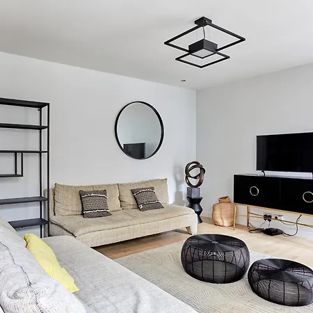 Porte Maillot Arc De Triomphe By Studio Prestige *