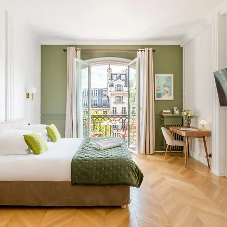 Sunny Balcony - Near Place Vendome Apartment *