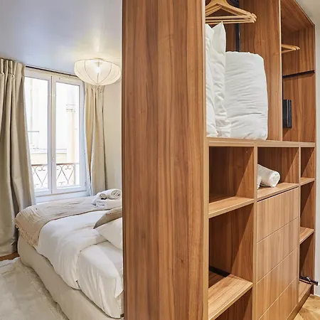 Centre De By Prestige Paris