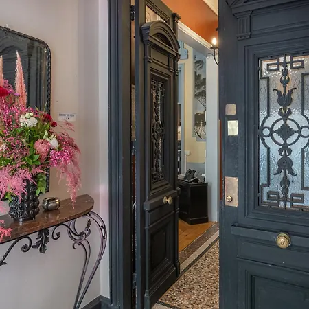 Le Singulier 3* Paris
