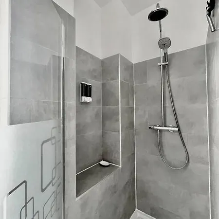 Gustave - Charming Eiffel Tower - Appartement *