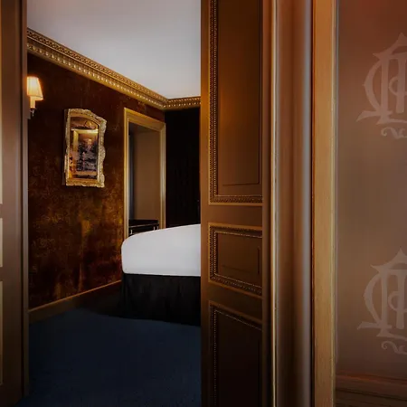 Maison Proust, & La 5*