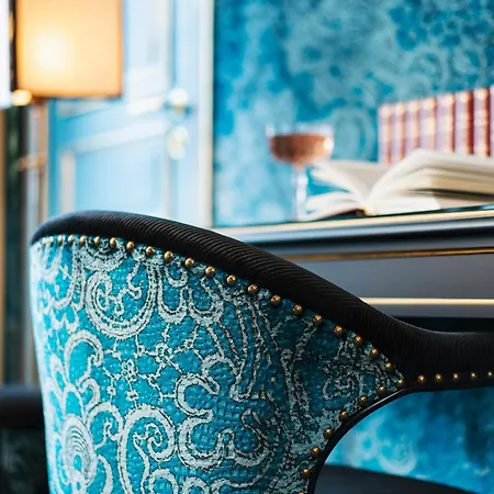 Maison Proust, & La Hotel Paris