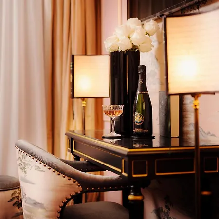 Hotel Maison Proust, & La Paris