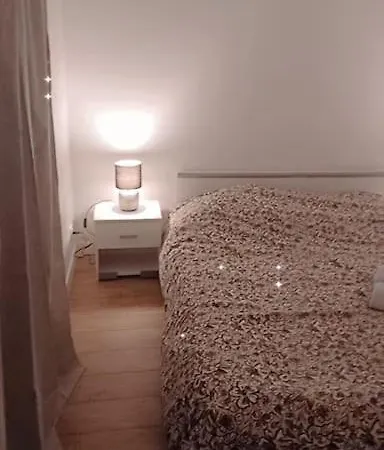 A Deux Pas Du Trocadero Parigi