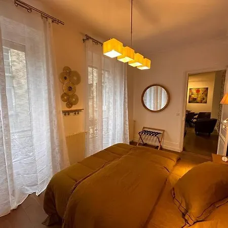 So Chic 72 Montmatre D'exception Apartment