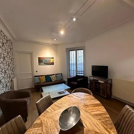 So Chic 72 Montmatre D'exception Apartment *