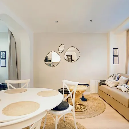 Comfortable And Ideally Located In 15