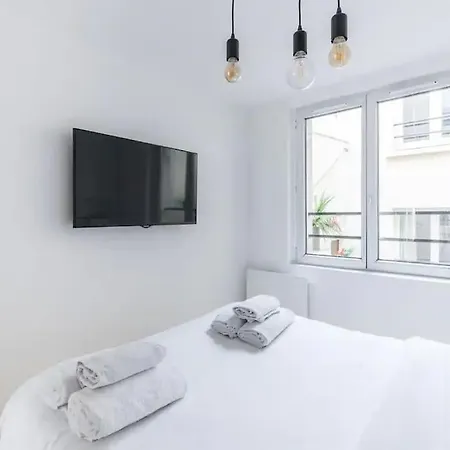 Grands Boulevards 42 : Cosy 1br-4p Апартаменты Париж
