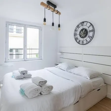 Grands Boulevards 42 : Cosy 1br-4p *