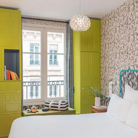 Crayon Rouge Hotel