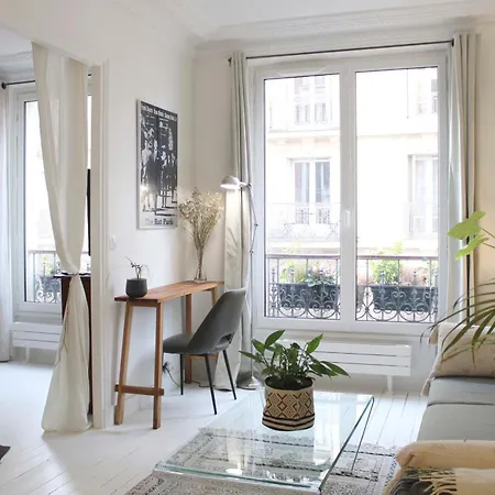 Apartment Beautiful Renovated In