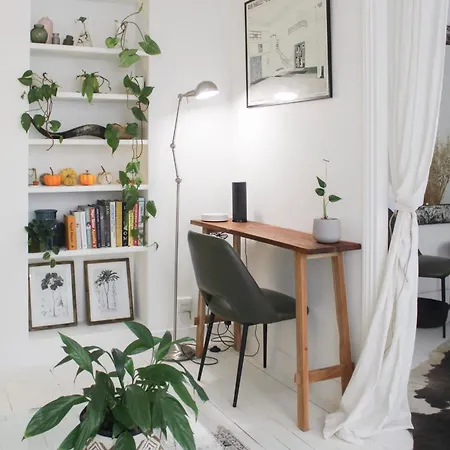 Apartment Beautiful Renovated In
