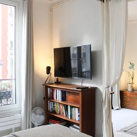 Beautiful Renovated In * Paris