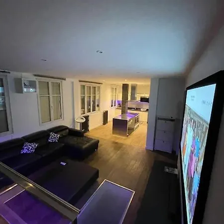 Apartment Super Souplex Cinema 4k 15 *