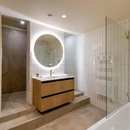 6pers # Pere Lachaise # Voltaire # 11 Appartement *