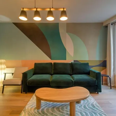 6pers # Pere Lachaise # Voltaire # 11 Appartement Paris