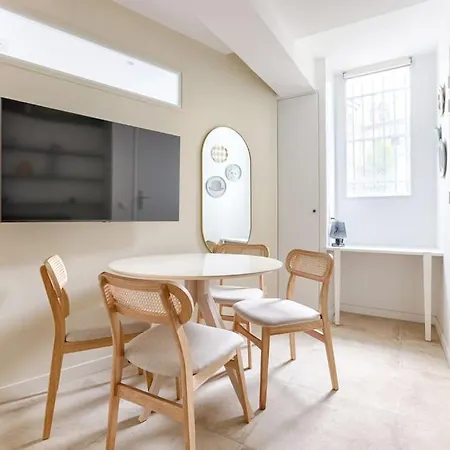 Mykeypers - Chic & Cozy Flat 4p - Republique Apartment
