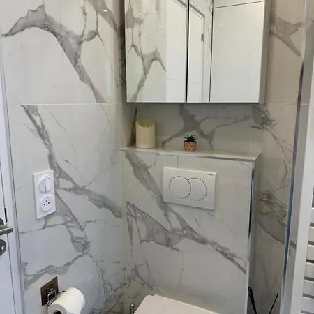 Paris-alesia Super 2 Pieces De 39m2 - Tres Cosy Pour 1 - 5 Personnes Totalement Refait A Neuf -entire Luxurious And Warm -paris Alesia 14eme - Proche Aeroport Paris-orly - Parc Des Expositions Porte De Versailles Free Wifi Gratu *