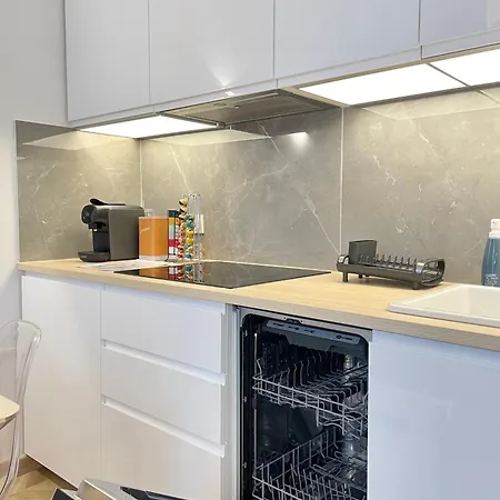 Paris-alesia Super 2 Pieces De 39m2 - Tres Cosy Pour 1 - 5 Personnes Totalement Refait A Neuf -entire Luxurious And Warm -paris Alesia 14eme - Proche Aeroport Paris-orly - Parc Des Expositions Porte De Versailles Free Wifi Gratu * Париж