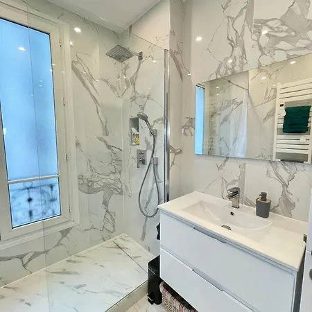 Paris-alesia Super 2 Pieces De 39m2 - Tres Cosy Pour 1 - 5 Personnes Totalement Refait A Neuf -entire Luxurious And Warm -paris Alesia 14eme - Proche Aeroport Paris-orly - Parc Des Expositions Porte De Versailles Free Wifi Gratu Appartamento