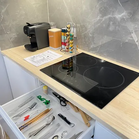 Paris-alesia Super 2 Pieces De 39m2 - Tres Cosy Pour 1 - 5 Personnes Totalement Refait A Neuf -entire Luxurious And Warm -paris Alesia 14eme - Proche Aeroport Paris-orly - Parc Des Expositions Porte De Versailles Free Wifi Gratu Апартаменты *