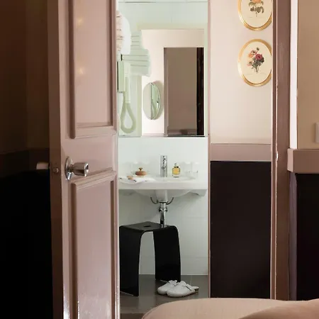 Des Marronniers 3* Paris