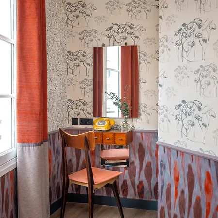 Crayon Rouge Hotel