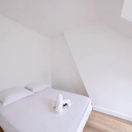 Apartment Charmant Studio Proche Arc De Triomphe Champs Paris