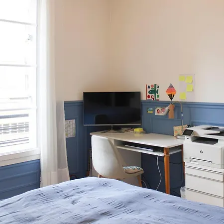 Spacious Family Nest Facing Square Des Epinette Apartament Paryż