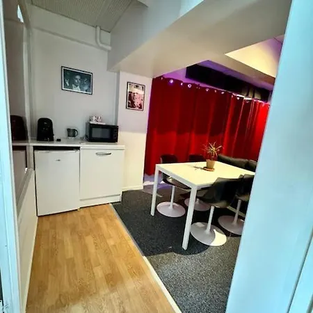 Apartment Experience Cinema Immersif Dans Renove Pres De Montmartre