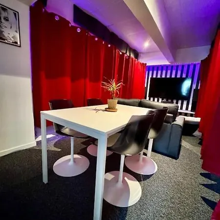Apartment Experience Cinema Immersif Dans Renove Pres De Montmartre *